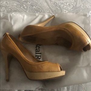 Stuart Weitzman 8.5 Peep-Toe Platform Pumps